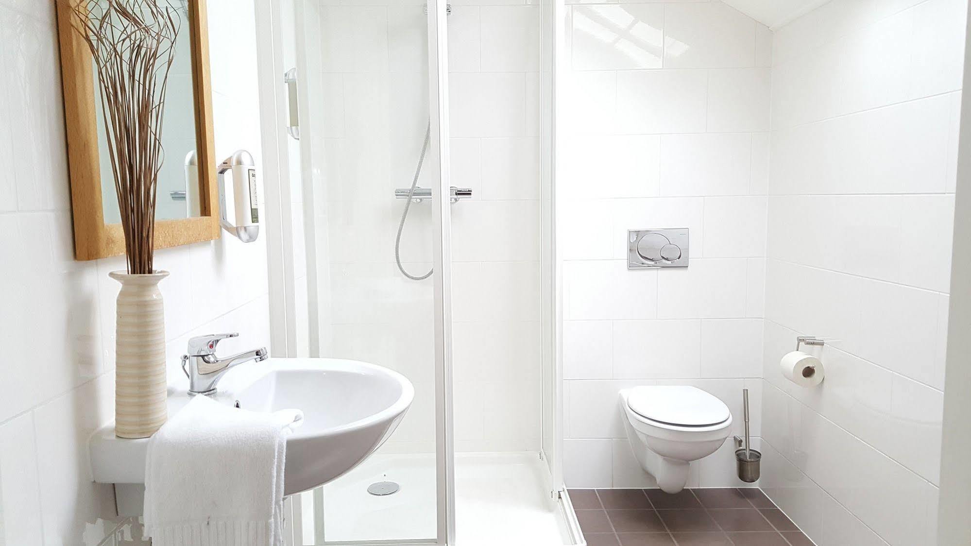 Guesthouse Eleven Hotel Arvika Luaran gambar